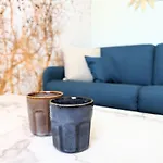 Gæstehus Elegante Maison Amienoise - Proche Gare, Home-cinema, 3 Doubles, 1 Familiale Avec Jacuzzi Privatif - La Maison Des Petits Sablon 3*