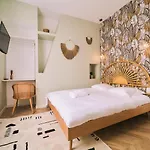 Elegante Maison Amienoise - Proche Gare, Home-cinema, 3 Doubles, 1 Familiale Avec Jacuzzi Privatif - La Maison Des Petits Sablon