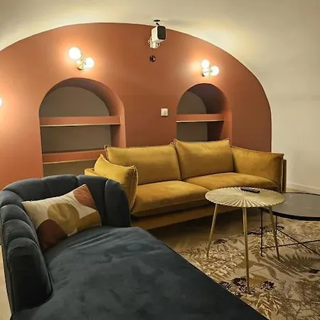 Elegante Maison Amienoise - Proche Gare, Home-cinema, 3 Doubles, 1 Familiale Avec Jacuzzi Privatif - La Maison Des Petits Sablon Amiens
