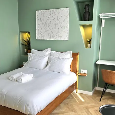 Elegante Maison Amienoise - Proche Gare, Home-cinema, 3 Doubles, 1 Familiale Avec Jacuzzi Privatif - La Maison Des Petits Sablon