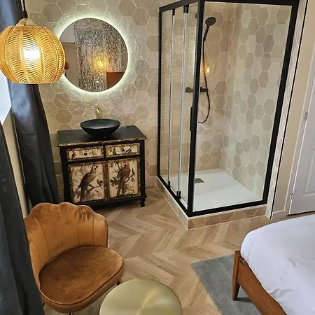 Elegante Maison Amienoise - Proche Gare, Home-cinema, 3 Doubles, 1 Familiale Avec Jacuzzi Privatif - La Maison Des Petits Sablon Casa de hóspedes