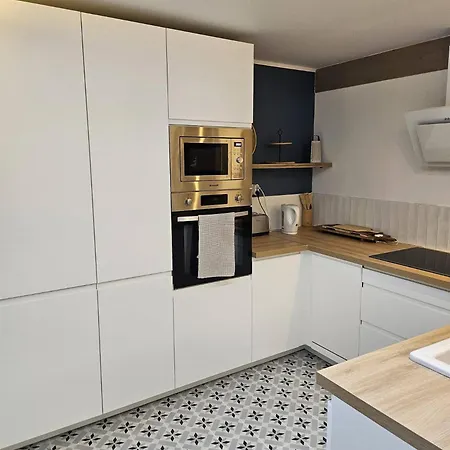 Elegante Maison Amienoise - Proche Gare, Home-cinema, 3 Doubles, 1 Familiale Avec Jacuzzi Privatif - La Maison Des Petits Sablon 3* Amiens