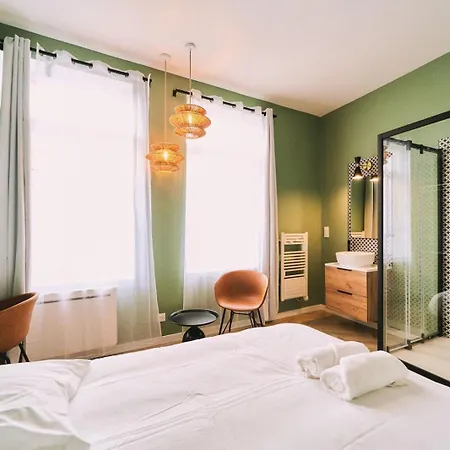 Gasthof Elegante Maison Amienoise - Proche Gare, Home-cinema, 3 Doubles, 1 Familiale Avec Jacuzzi Privatif - La Maison Des Petits Sablon Amiens