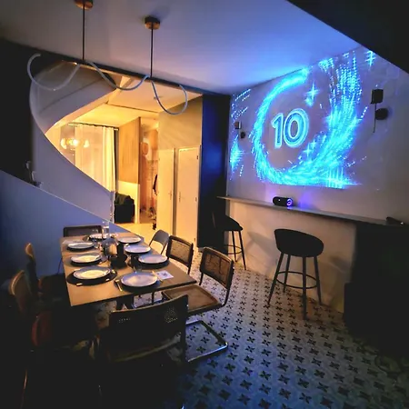 Elegante Maison Amienoise - Proche Gare, Home-cinema, 3 Doubles, 1 Familiale Avec Jacuzzi Privatif - La Maison Des Petits Sablon